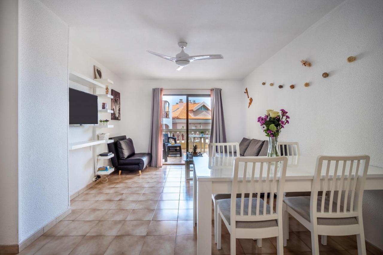 Castle Harbour Phoebe'S Flat Los Cristianos By Lovetenerife Екстериор снимка