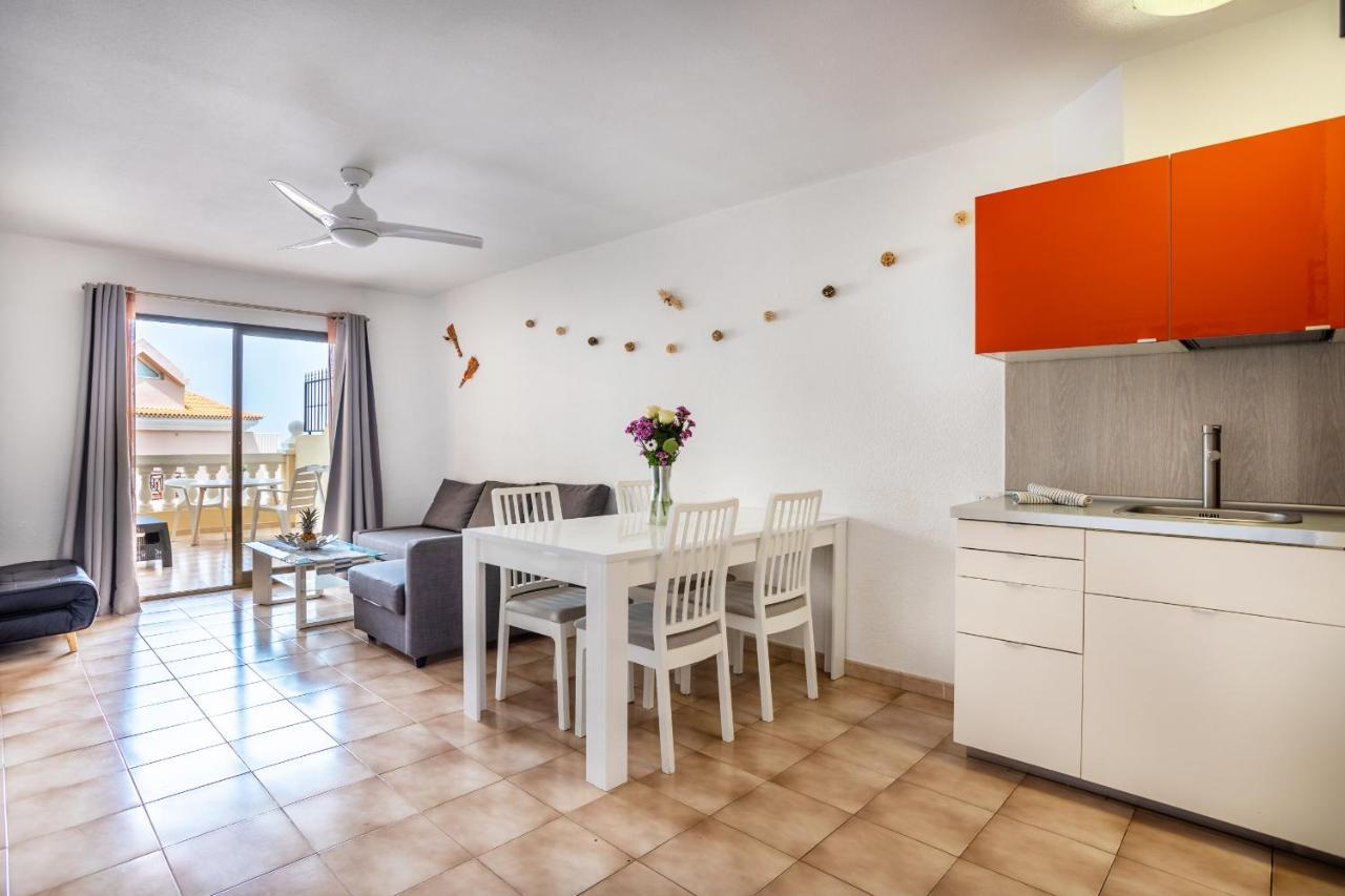 Castle Harbour Phoebe'S Flat Los Cristianos By Lovetenerife Екстериор снимка