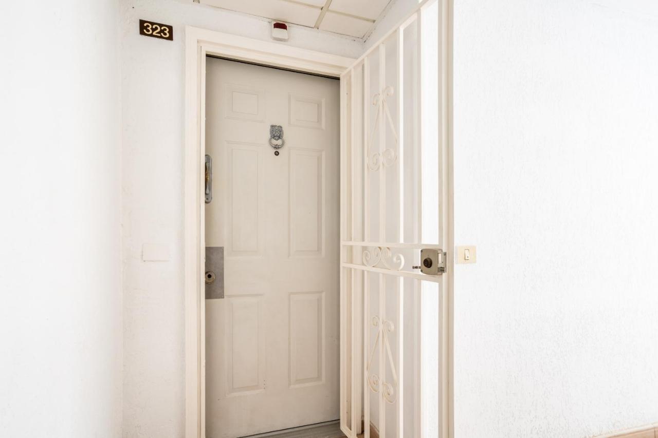 Castle Harbour Phoebe'S Flat Los Cristianos By Lovetenerife Екстериор снимка